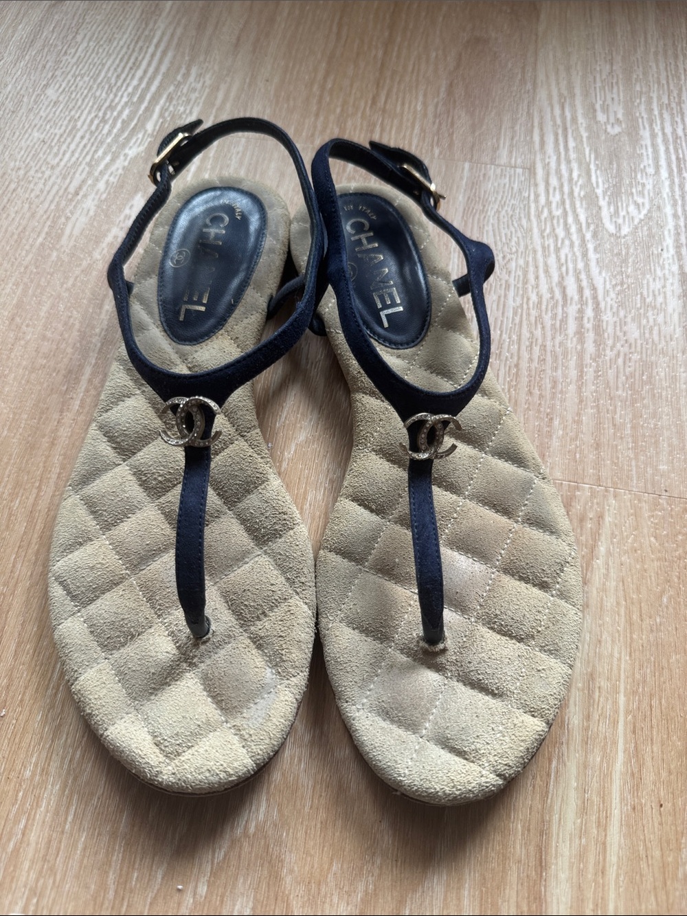 CHANEL Logo Beige Quilted Suede & Navy Thong Sandals 37.5 - Picture 1 of 5